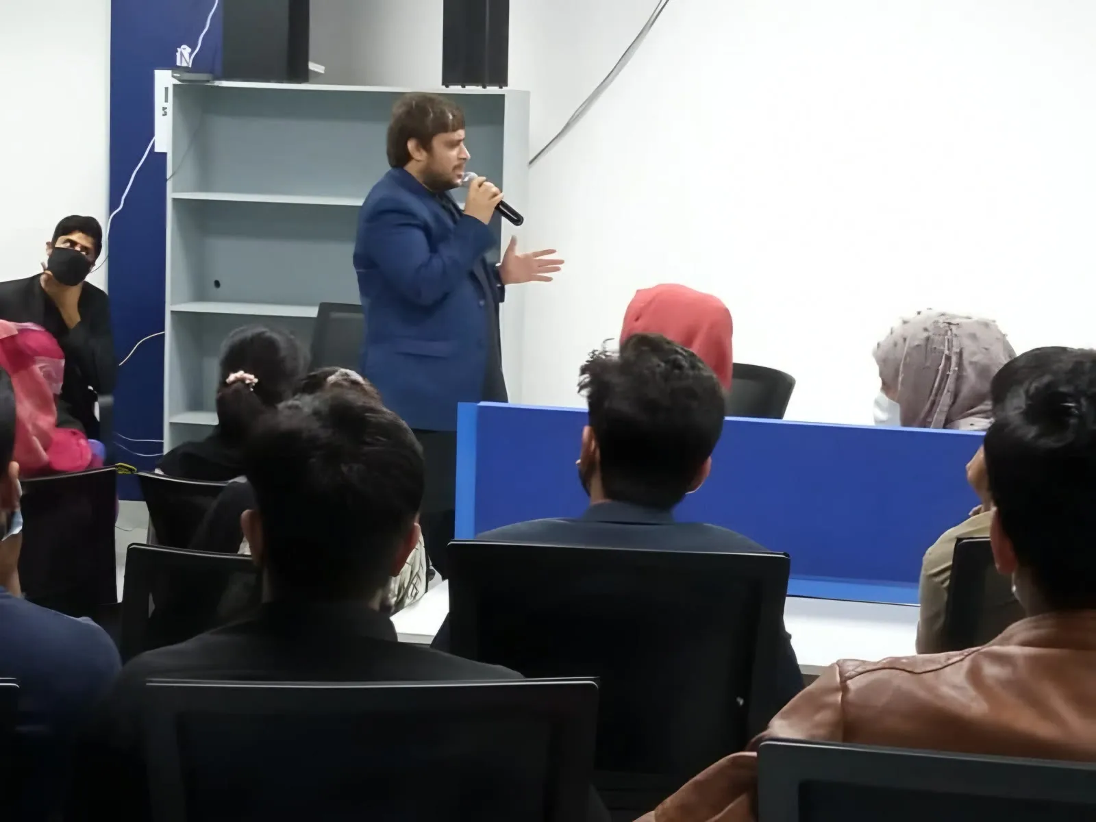 The seated room at the Extreme Commerce Lahore General Meetup