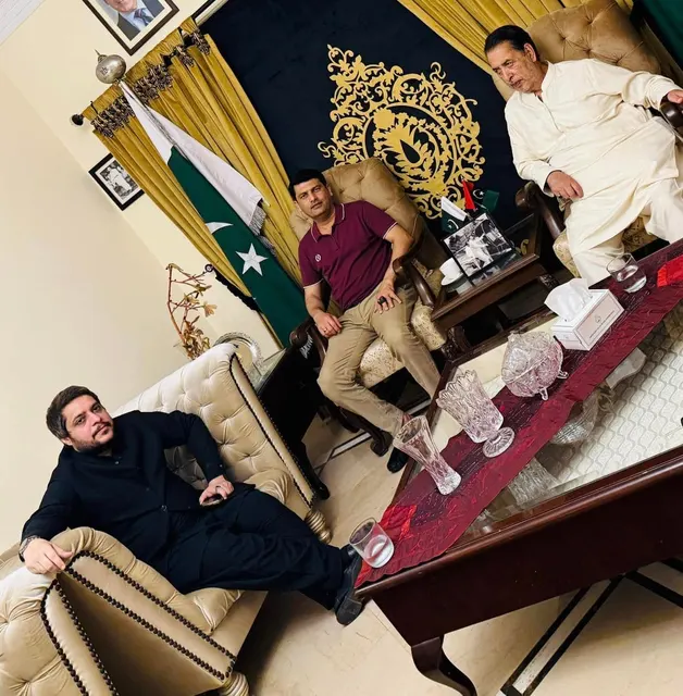 Taimoor Bamazai in conversation with the Governor of Gilgit-Baltistan